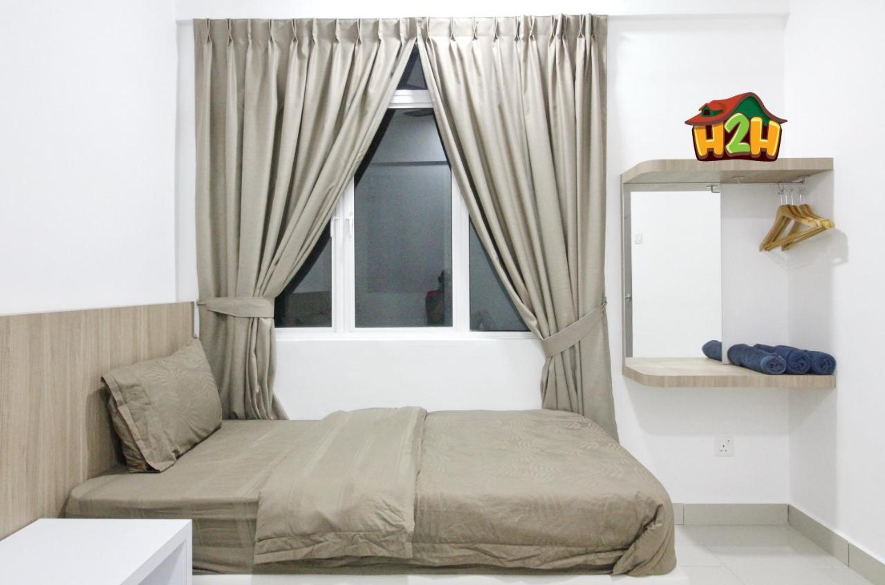 H2h - Neo Casual - Majestic Town Center - 8pax